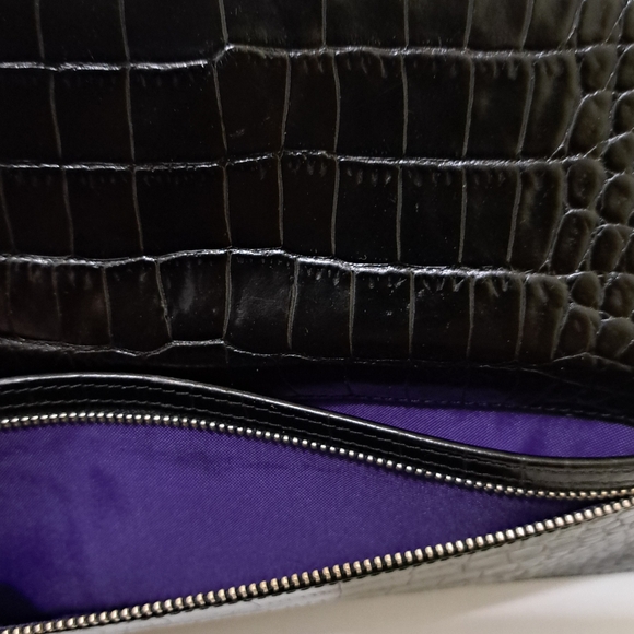 Graphic Image Embossed Faux Crocodile Leather Clutch - Picture 8 of 8